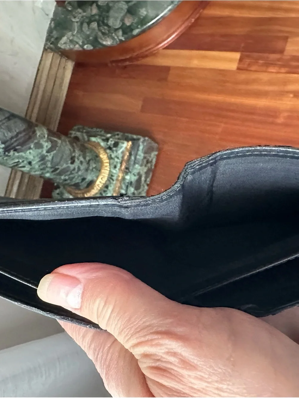 Men Accessories Subcategory Identification